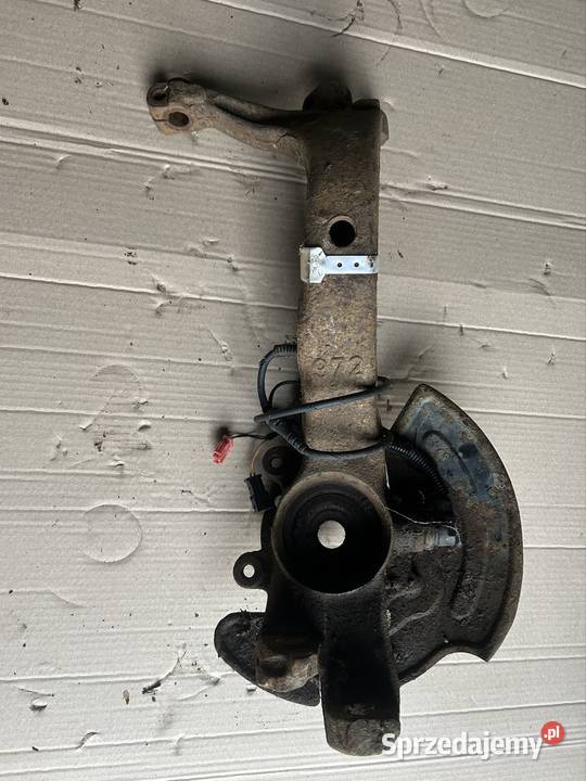 Zwrotnica lewy przód Passat b5 19tdi 110 Bydgoszcz