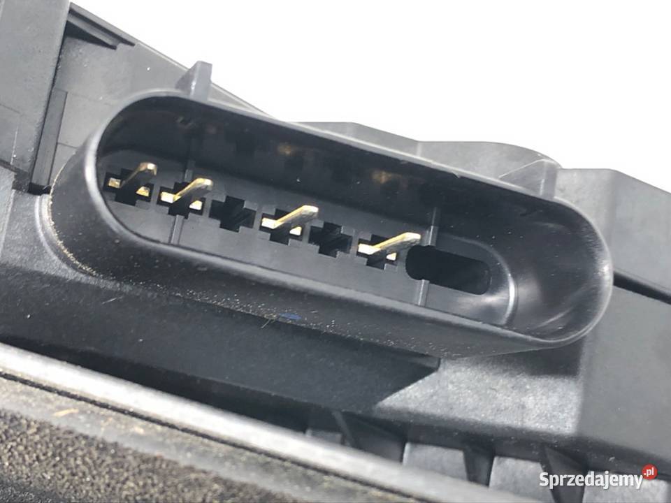 ZAMEK DRZWI PRAWY TYŁ FORD FOCUS III Kombi podkarpackie