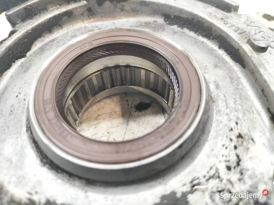 POMPA OLEJU 3063737 24 D Volvo S60 I 20002009 Smarowanie silnika świętokrzyskie