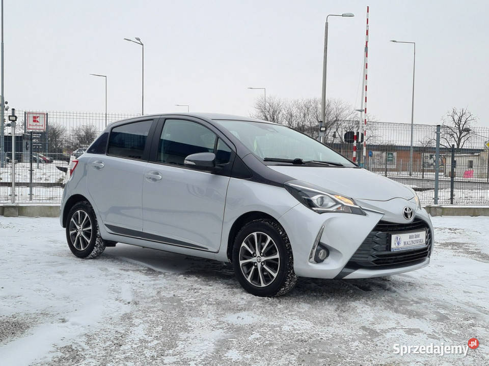 Toyota Yaris Y20 64 Serwis Kamera Klimatyzacja światła do jazdy dziennej Yaris Wągrowiec