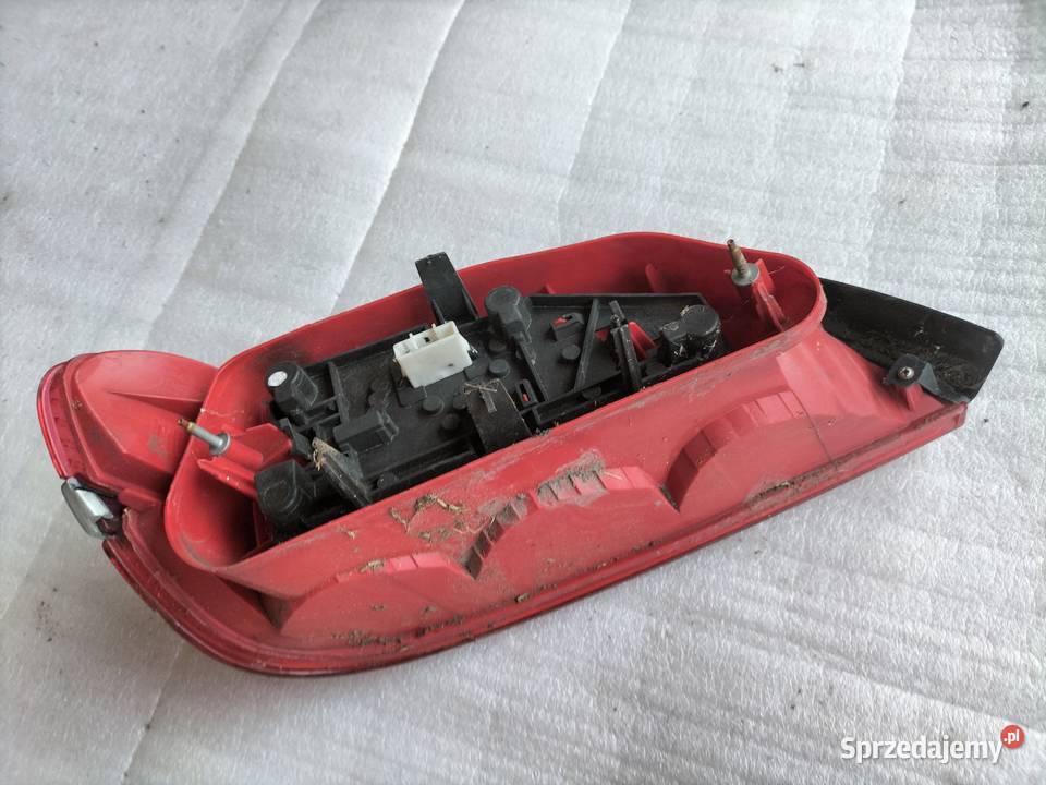 Peugeot 406 Lift LAMPA TYŁ TYLNA PRAWA Kamień-Kolonia
