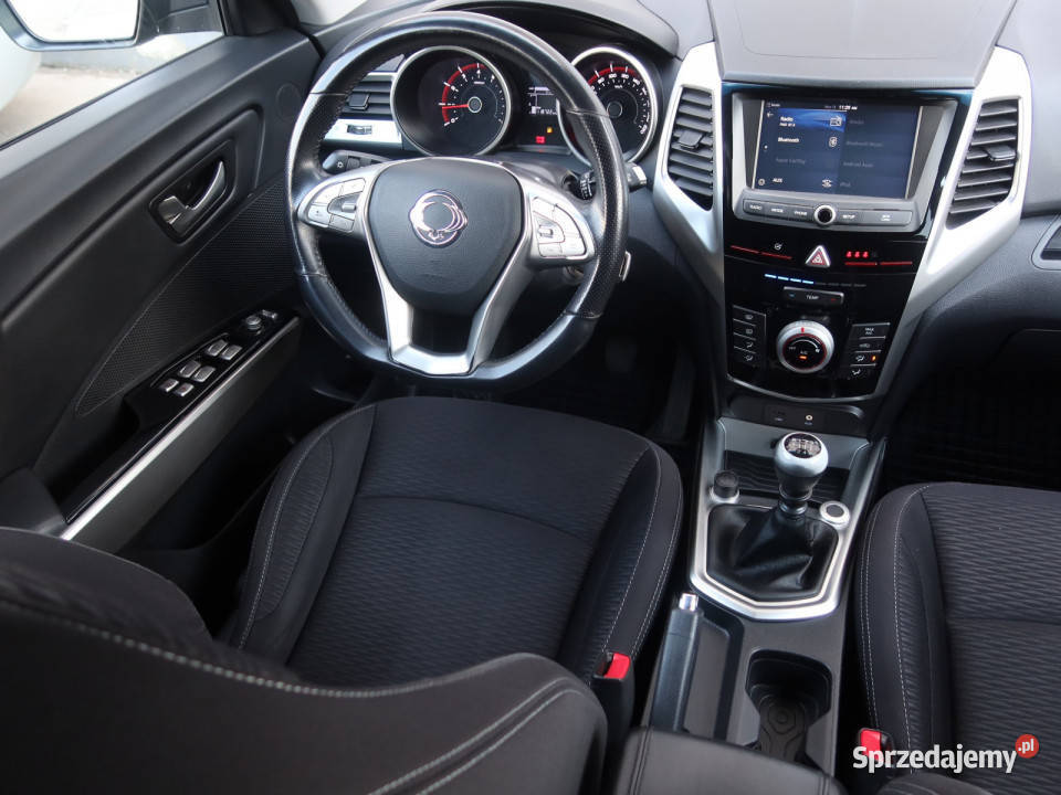 SsangYong Tivoli 16 eXGi nieuszkodzony Katowice