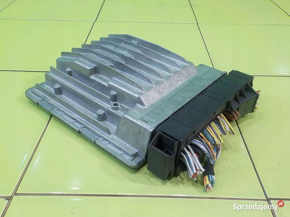 BMW 3 E90 LIFT 30 B 09r SEDAN sterownik komputer