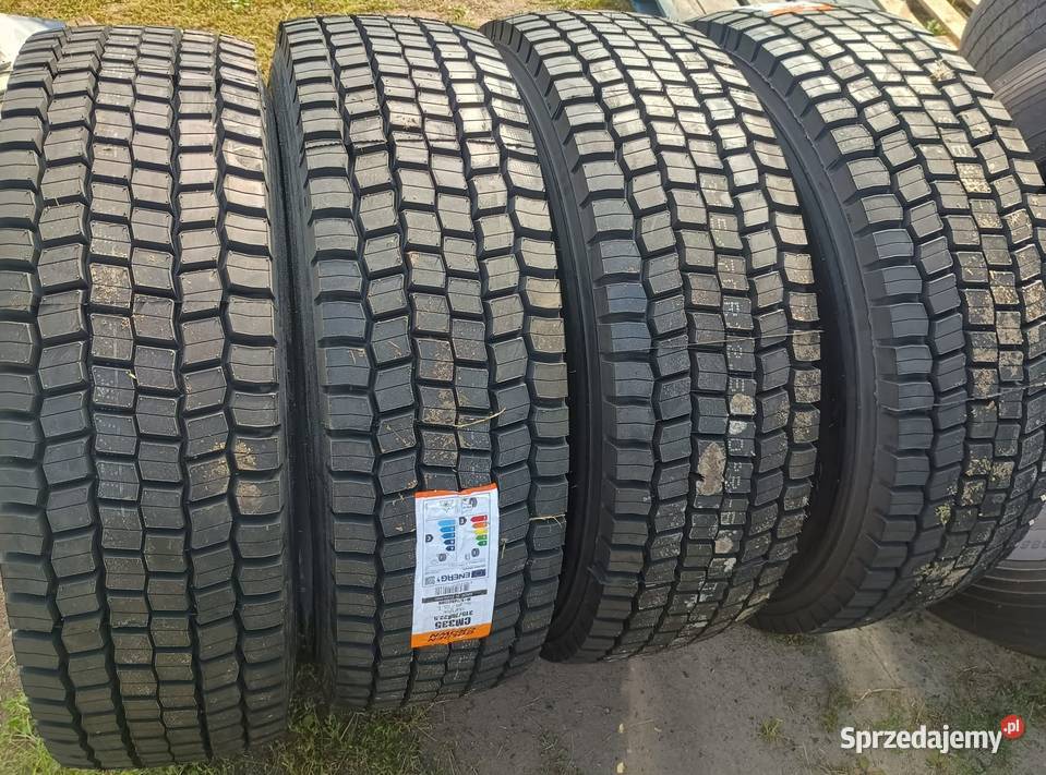 Golden Crown 335 29560 R225 Opony napęd kostka 4 295 Zarębki