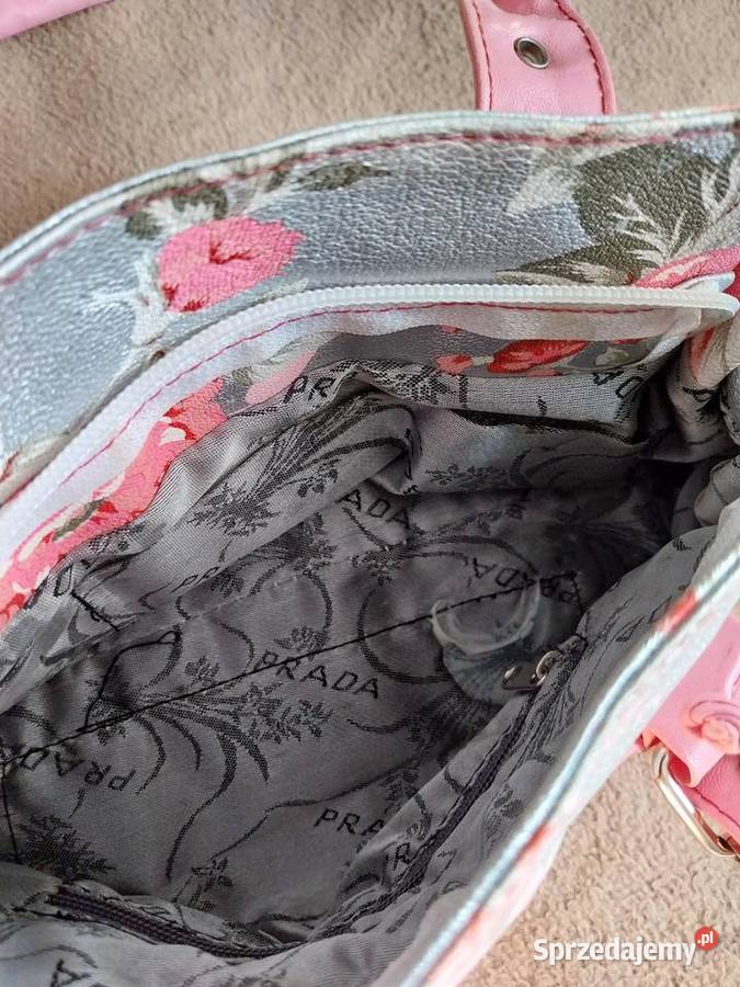 Mała cudna torebka z logo PRADA MILANO Przemków