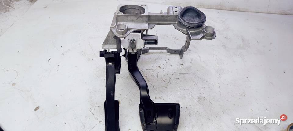 PEDAŁY STELAŻ PEDAŁÓW AUDI A4 B8 A5 8K1721117 Przystajń sprzedam