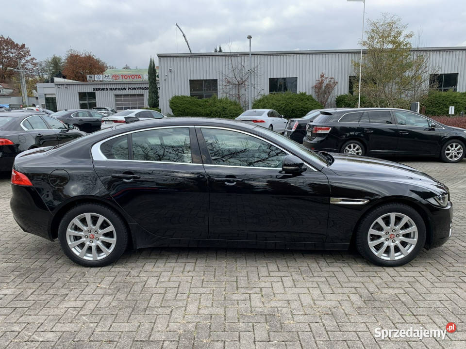 Jaguar XE Jaguar XE 20d 180 I 2014 światła LED Samochody osobowe Kraków