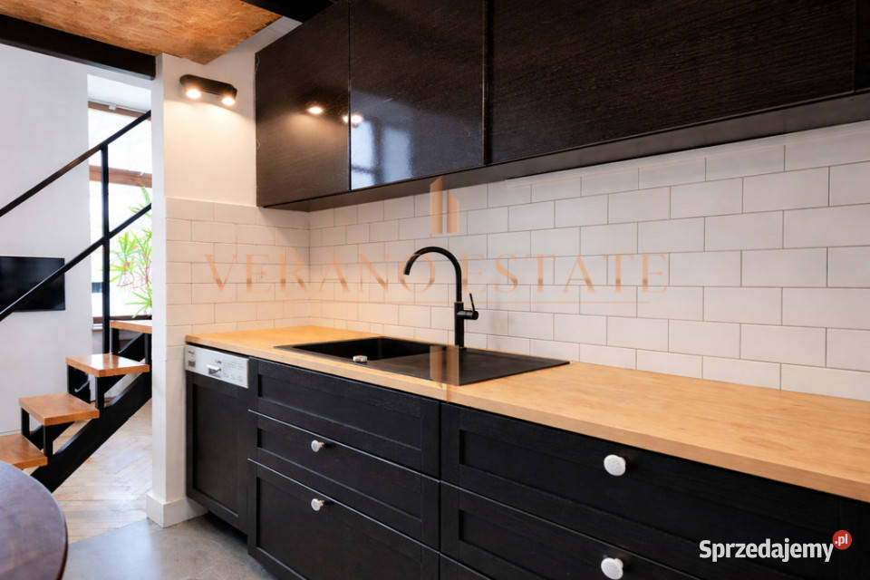 Wysoki 46 m loft w zabytkowej kamienicy Łódź