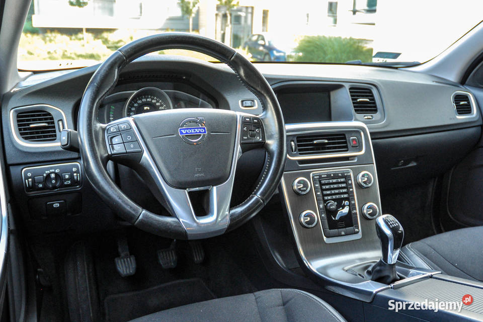 Volvo V60 20D 181 Lift 2015 r manualna Wrocław