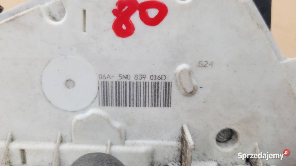 ZAMEK DRZWI PRAWY TYL VW CC AMAROK SEAT SKODA sprzedam