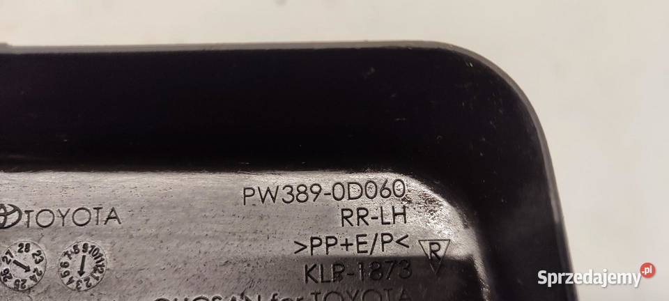 MAZDA 2 TOYOTA YARIS IV CHLAPACZ LEWY TYŁ Chlapacze