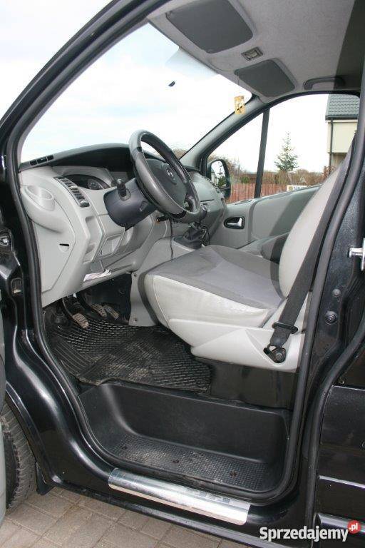 Opel Vivaro 20 6osobowy w stanie radio / CD Warszawa sprzedam