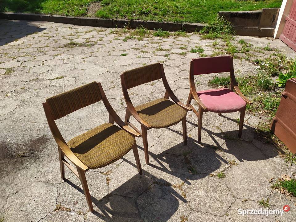 4 krzesła Skoczek