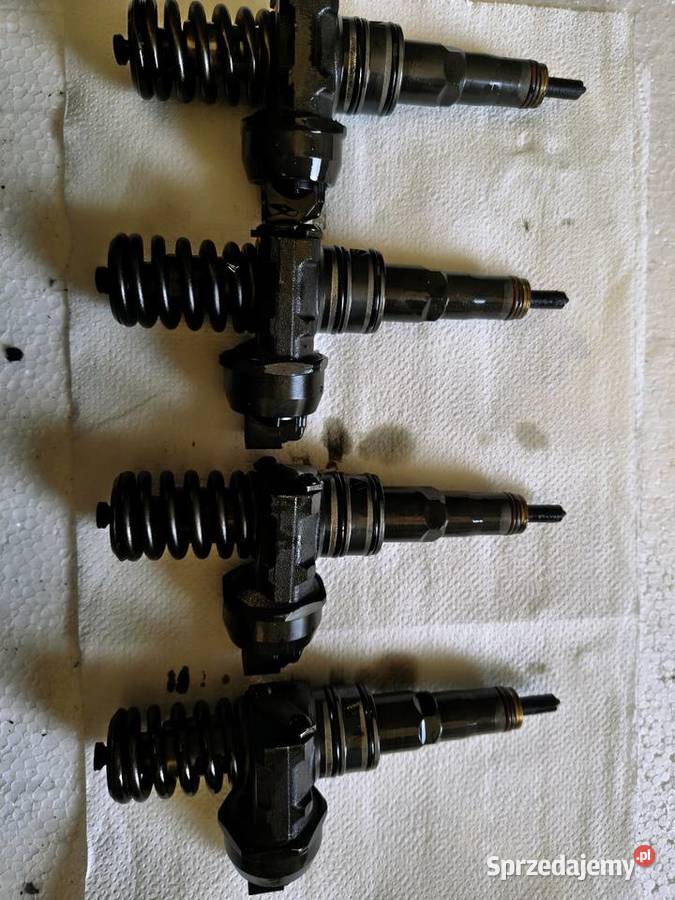 Pompowtryskiwacz Bosch 19 TDI 0414720215 Radom