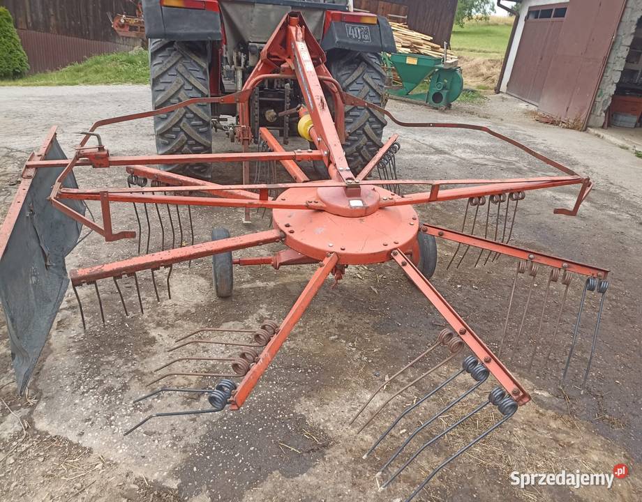 Zgrabiarka karuzelowa DeutzFahr KS85DN Pisarzowa