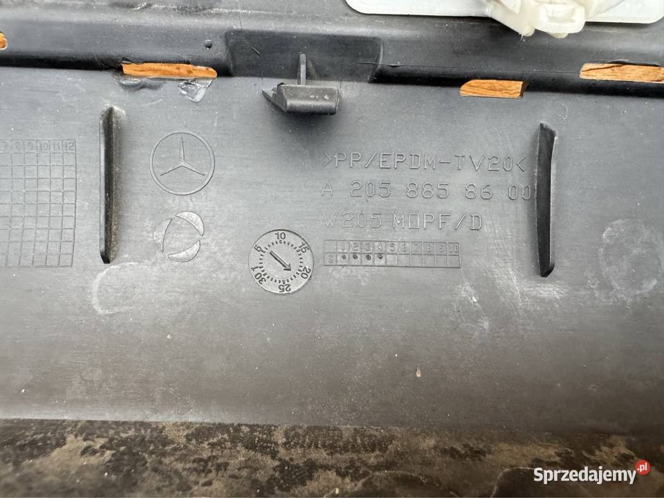Spoiler dyfuzor zderzaka tył w205 lift Sieraków sprzedam