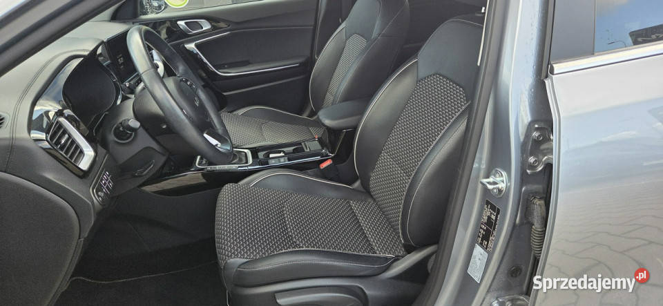 Kia XCeed 16 TGDI 141 Business Line DCT PLUG IN podgrzewane fotele