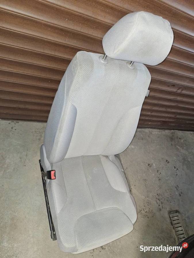 Fotel kierowcy passat b6 20052010r osobowe warmińsko-mazurskie Gołdap sprzedam