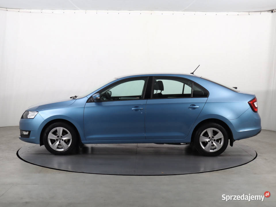 Skoda Rapid 10 TSI bluetooth