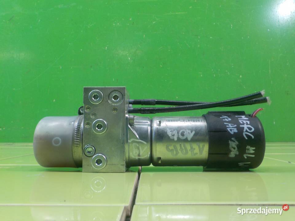 MERCEDES ML W164 LIFT 30 CDI 09r pompa silownik osobowe mazowieckie Suków