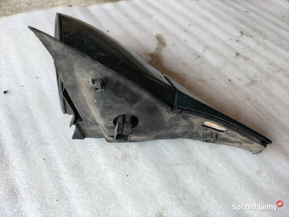 Opel Vectra B LUSTERKO LEWE Karoseria