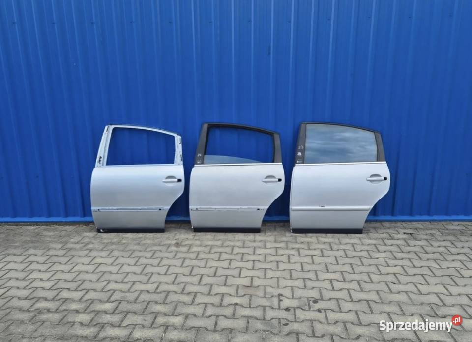 DRZWI TYŁ LEWY LEWE VW PASSAT B5 FL SEDAN LA7W osobowe Działoszyce