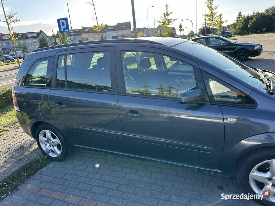 Opel Zafira 7 miejsc tempomat mocny i niezawodny światła przeciwmgielne Wejherowo