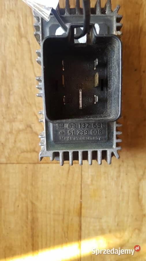 przełącznik świec żarowych opel saab 09132691 Szczecin sprzedam