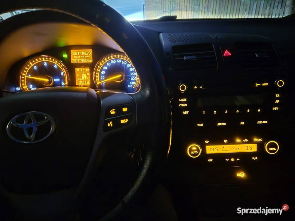 Toyota Avenis 20 D4D 2009 Kombi bezpośrednio bez Rok produkcji 2009 Warszawa