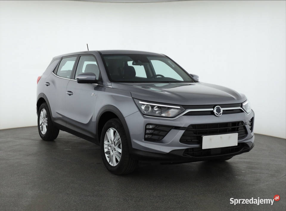 SsangYong Korando 15 TGDI asystent pasa ruchu