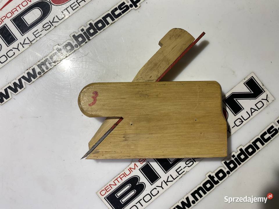 Stare narzędzia stolarskie strugi piły wiertła