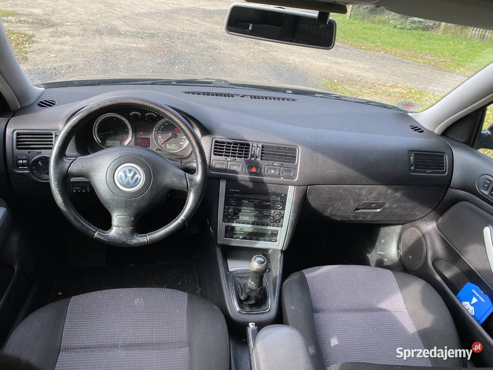 Volkswagen Bora 20 niski przebieg doinwestowany Rok produkcji 2001