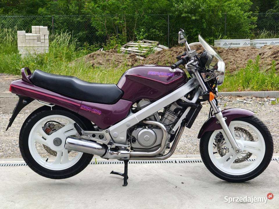 Honda ntv 650 Revere wal kardana piękny stan naked Rudnik nad Sanem