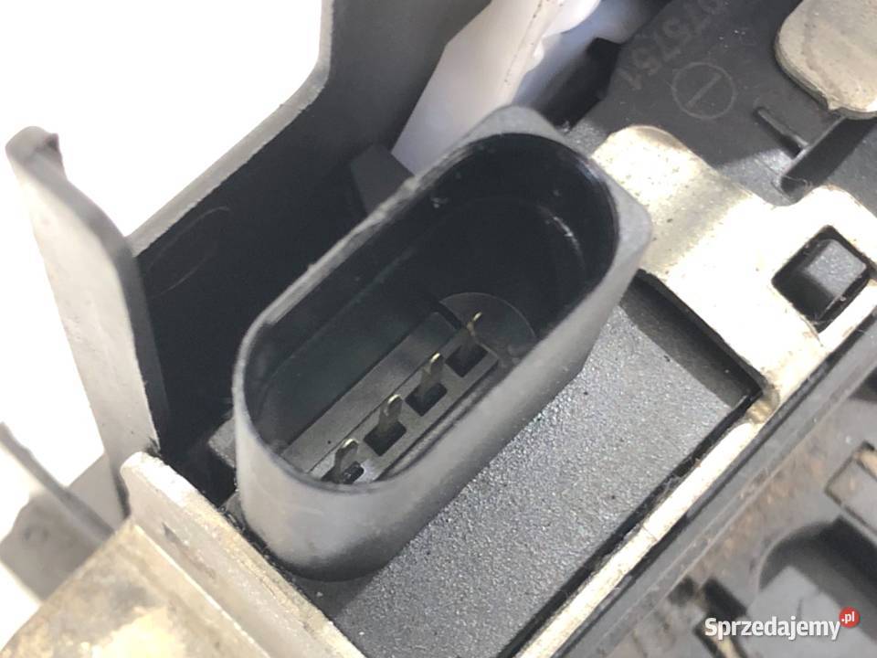 ZAMEK KLAPY TYŁ VW GOLF VII Hatchback 5G6827505