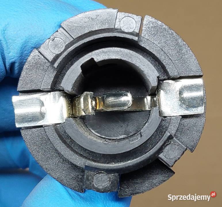 OPRAWKA ŻARÓWKI 12V5W OPEL CALIBRA 90392618 Mielęcin