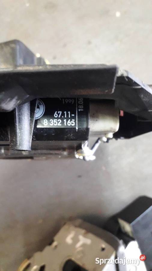 Zamek drzwi BMW e39 lewa strona Rok produkcji 1999 Bolesławiec