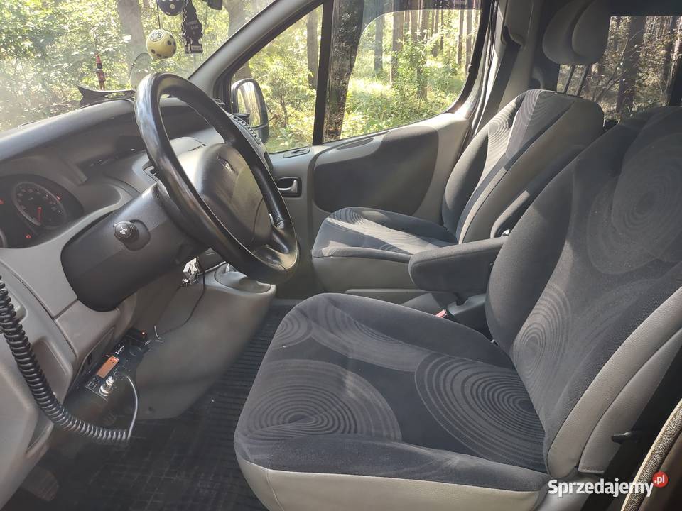 Renault Trafic osobowy tour 20l 115