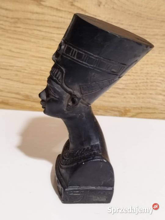 Kolekcjnerska figurka z Egiptu przedstawiająca