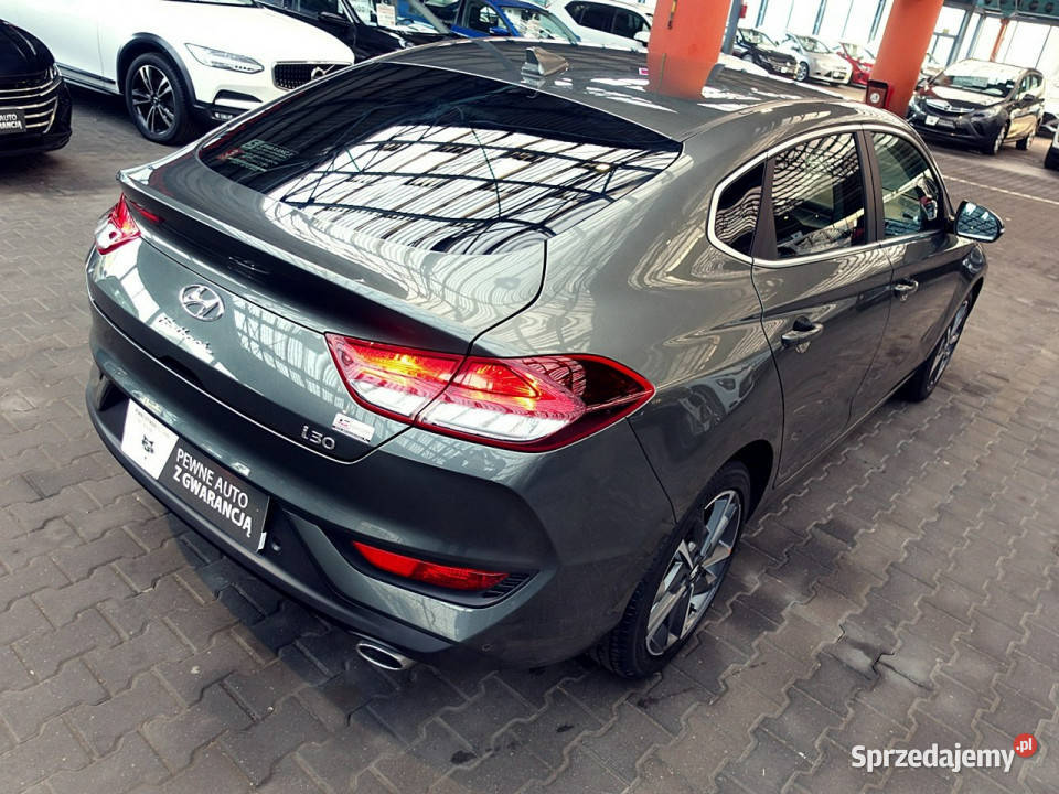 Hyundai i30 FASTBACK AUTOMAT 160 NaviKameraLed autoalarm
