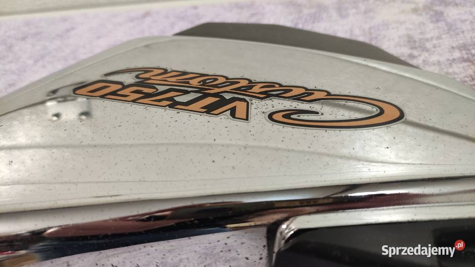 Osłona boczna boczek Honda VT 750 Custom Księżyno