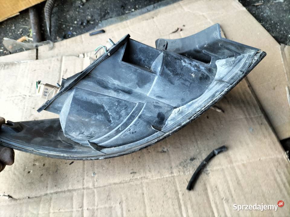 MAZDA 6 REFLEKTOR LAMPA TYŁ TYLNA PRAWA MAZDA 6 Kamień-Kolonia sprzedam