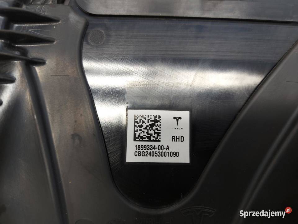 TESLA MODEL Y 2024r ZEWNĘTRZNA LISTWA SŁUPKA