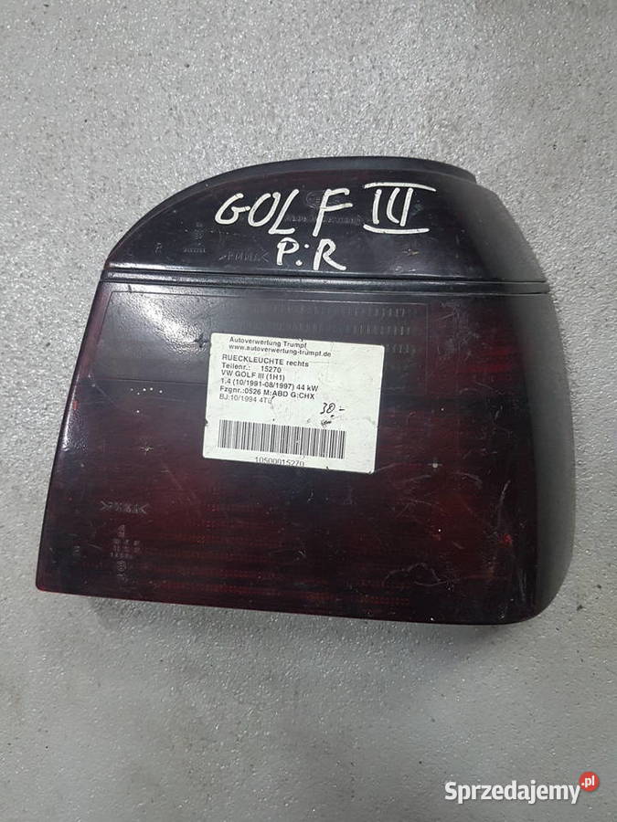 VW GOLF III LAMPA TYLNA PRAWA CIEMNA Prawe Turek