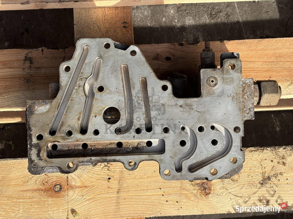 Deutz Fahr 6190 Powershift Skrzynia Biegów Blok Jastrzębniki