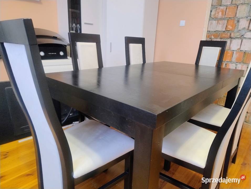 Stół kuchenny z krzesłami Czarnocin sprzedam