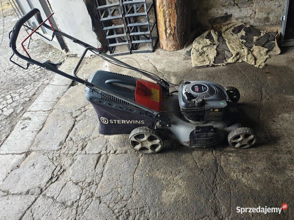 Kosiarka z napędem Jawor