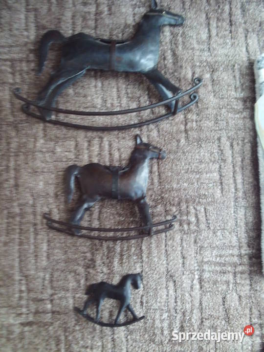 Zestaw Metalowych Koni na Biegunach Kalisz