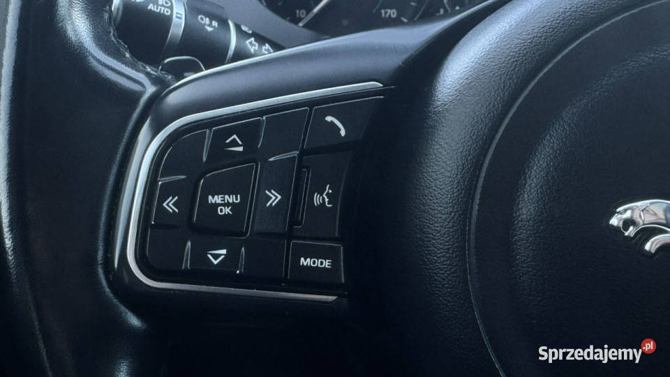 Jaguar FPACE 20 4WD 296 Pakiet black Skóry elektryczne lusterka pomorskie Gdynia