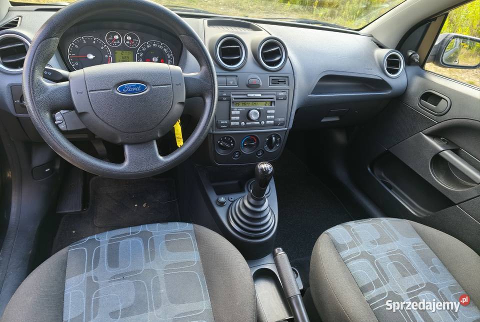 Ford Fiesta 13 serwisowany prywatnie zadbany Hatchback Fiesta
