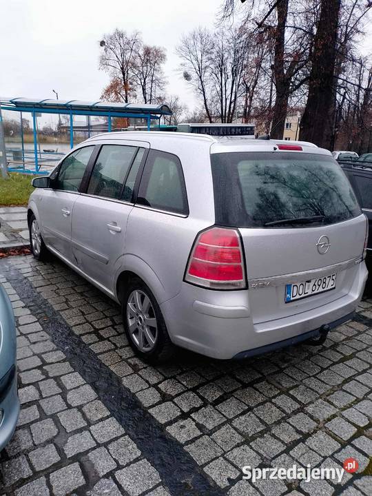 Opel Zafira B 19 CDTI automat Rok produkcji 2007 Trzebnica